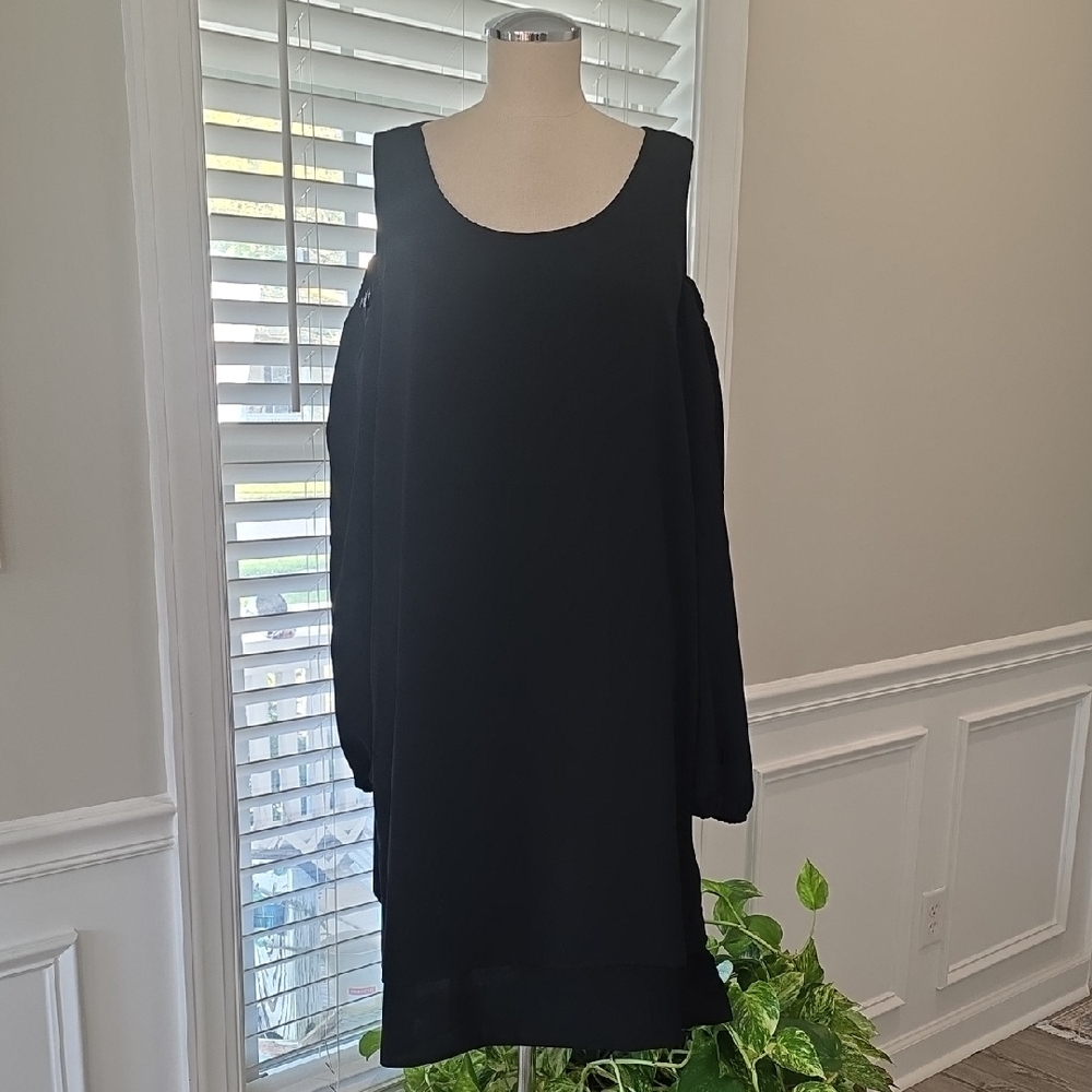 Renuar Classic Black Long Sleeve Dress